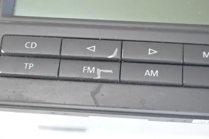 Volkswagen Golf V (2003 - 2009) 1K0035186P Магнитола / мультимедийная система — фото 3