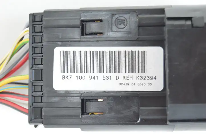 Skoda Octavia Mk1 (1U) (1996 - 2004) 1U0941531D Включатель фонарей — фото 4