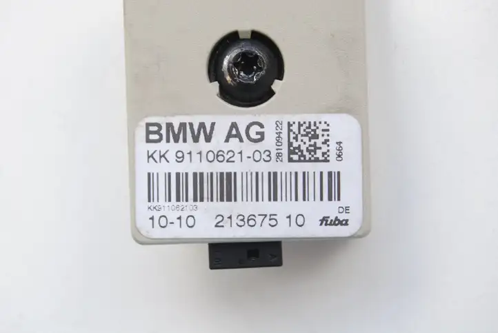 BMW 3 E90 E91 (2005 - 2012) KK911062103 Усилитель антенны — фото 3