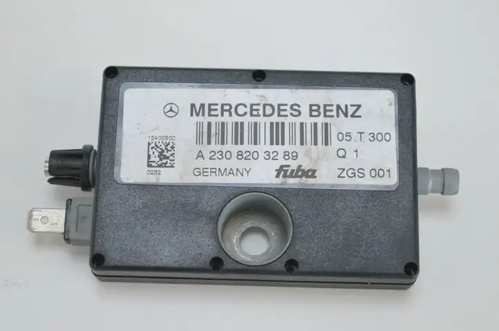 Mercedes-Benz SL R230 (2001 - 2012) A2308203289 Усилитель антенны — фото 1
