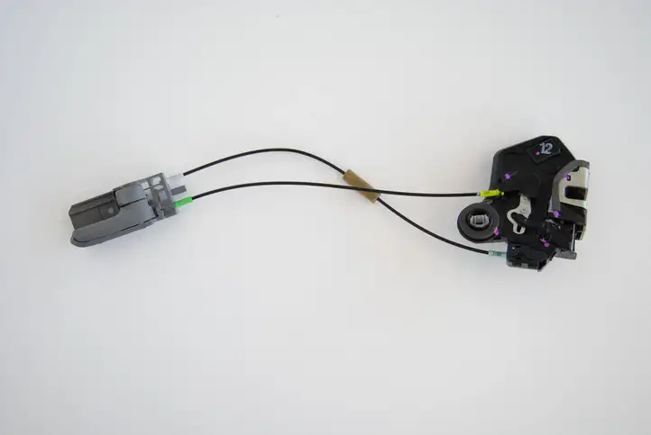 Toyota Hilux (AN10, AN20, AN30) (2008 - 2011) Замок задней двери — фото 2