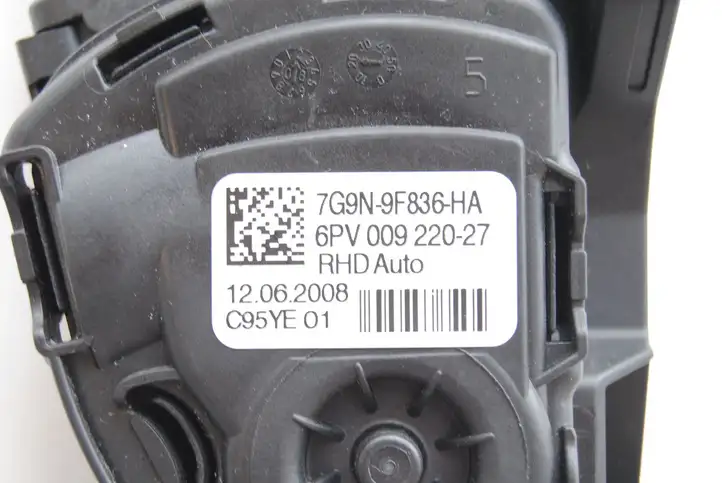 Land Rover Freelander 2 - LR2 (2006 - 2010) 7G9N9F836HA Педаль акселератора — фото 6