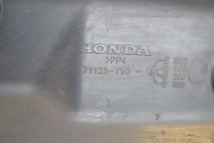 Honda Civic IX (2011 - 2017) 71125TV0 Облицовка радиатора — фото 4