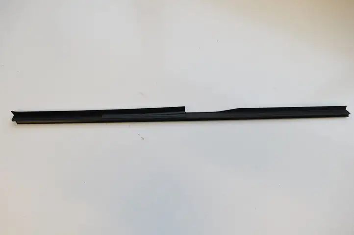 Mini One Cooper Coupe R56 (2004 - 2014) 51367072932 Накладка стекла задней двери — фото 4
