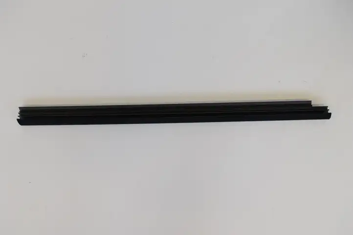 BMW 7 F01 (2008 - 2016) 51357206452 Накладка стекла задней двери — фото 2