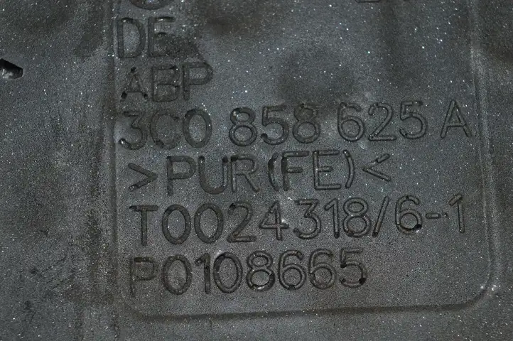 Volkswagen PASSAT B6 (2005 - 2010) 3C0858625A Обшивка рулевой колонки — фото 4