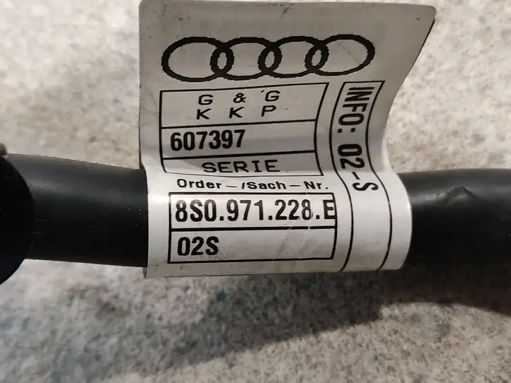 Audi TT TTS RS Mk3 8S (2014 - 2018) 8S0971228E Минусовой провод аккумулятора — фото 2