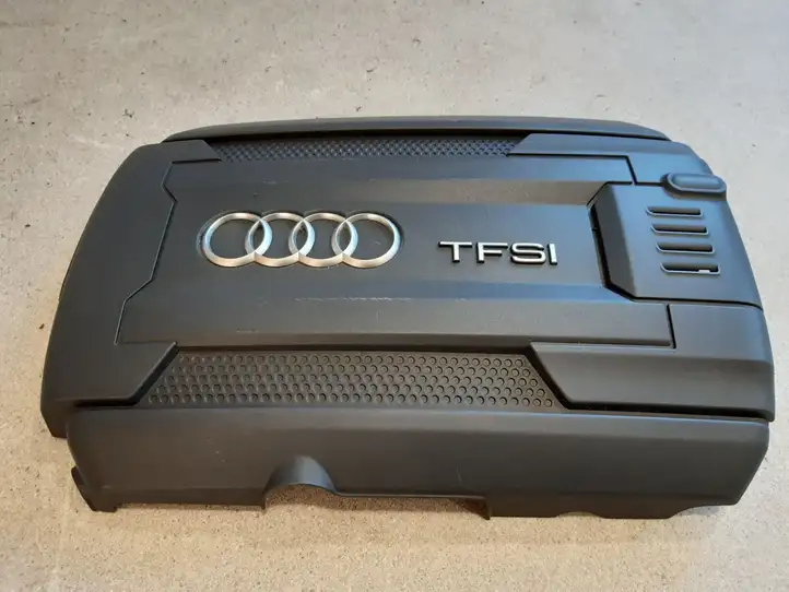 Audi TT TTS RS Mk3 8S (2014 - 2018) 06K103925K Крышка двигателя декоративная — фото 7