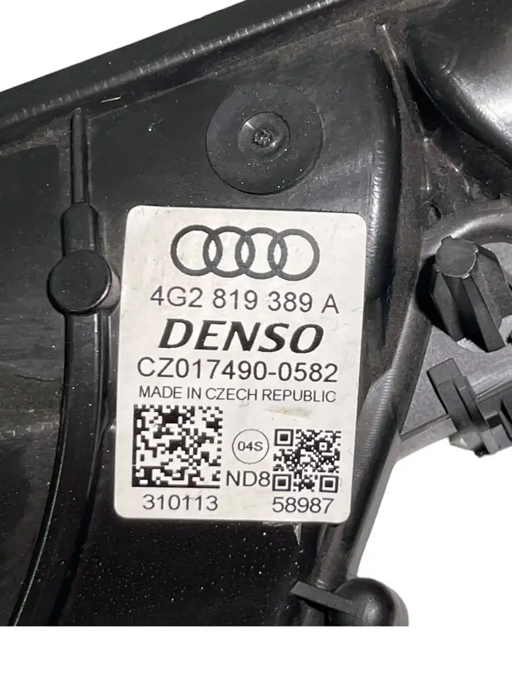 Audi A6 C7 (2011 - 2014) 4G2819389A Центральный воздушный дефлектор — фото 6