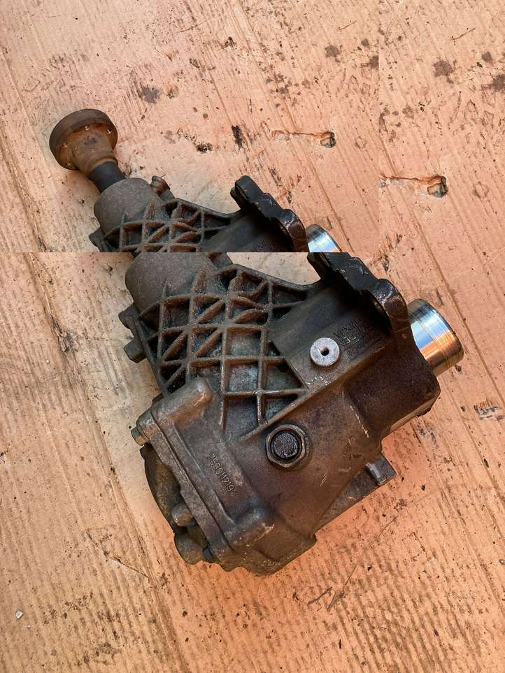 Ford Kuga I (2008 - 2012)  7530112190 Редуктор коробки передач (раздатка)