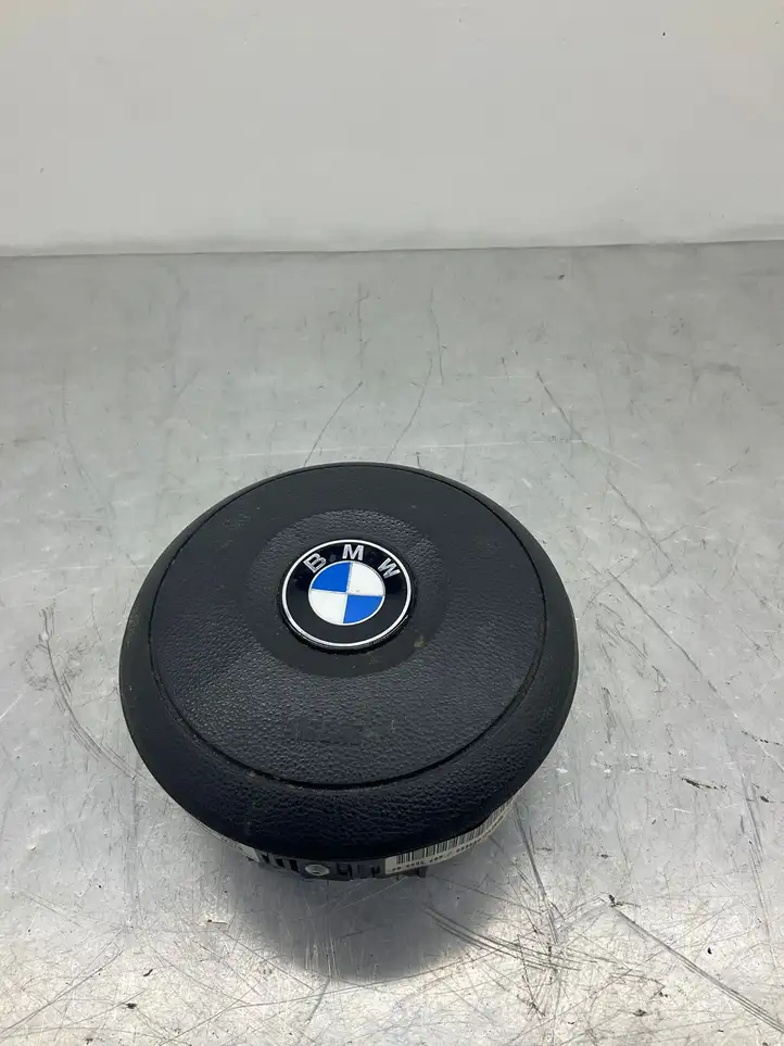 BMW 5 E60 E61 (2004 - 2010) 6067304 Подушка безопасности руля — фото 1