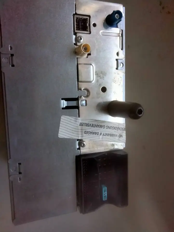 Opel Astra H (2004 - 2009) 13262750 Магнитола / мультимедийная система — фото 2