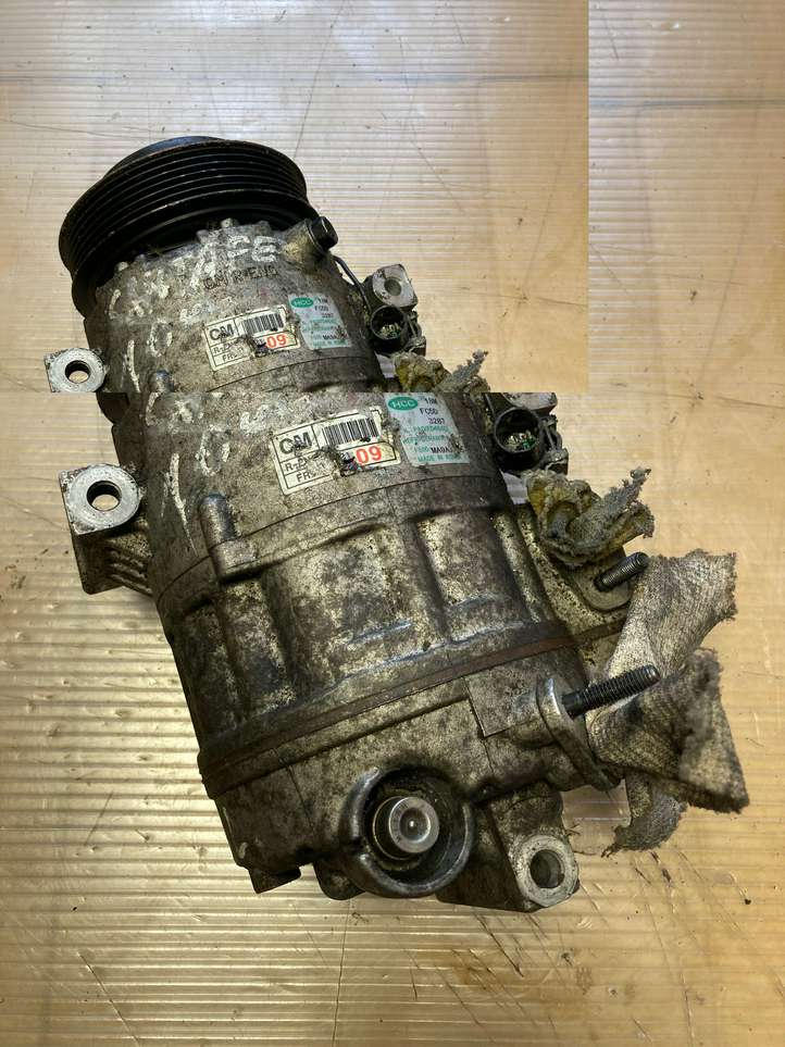 Hyundai Santa Fe (2009 - 2012)  F500MA9AA05 Компрессор (насос) кондиционера воздуха