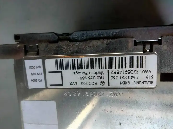 Volkswagen PASSAT B6 (2005 - 2010) 1K0035186L Магнитола / мультимедийная система — фото 4