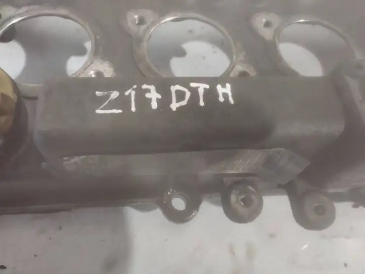 Opel Astra H (2004 - 2009) Z17DTH Крышка двигателя декоративная — фото 3