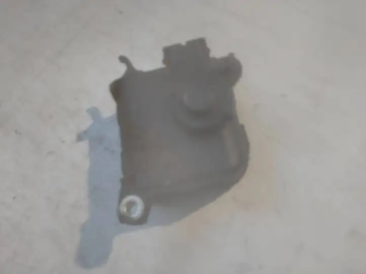 Audi TT Mk1 (1998 - 2003) 1J2907511B Двигатель задвижки потока воздуха — фото 1