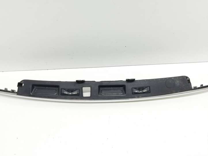 BMW 5 GT F07 (2010 - 2017)  7211220 Освещение номера