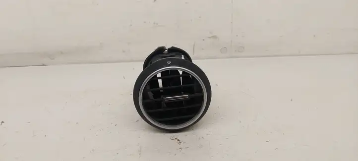 Audi A3/S3 8P (2003 - 2005) 04945004 Боковой воздушный дефлектор — фото 1