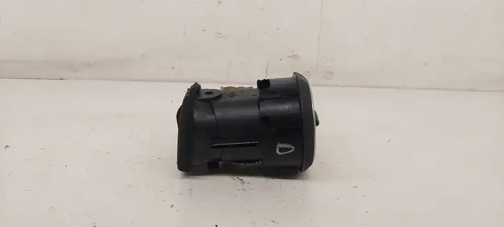 Audi A3/S3 8P (2003 - 2005) 04945004 Боковой воздушный дефлектор — фото 3