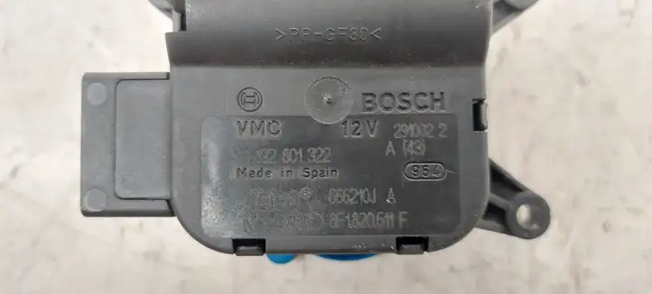 Audi A4 S4 B6 8E 8H (2000 - 2006) 8E1820511F Двигатель задвижки потока воздуха — фото 4