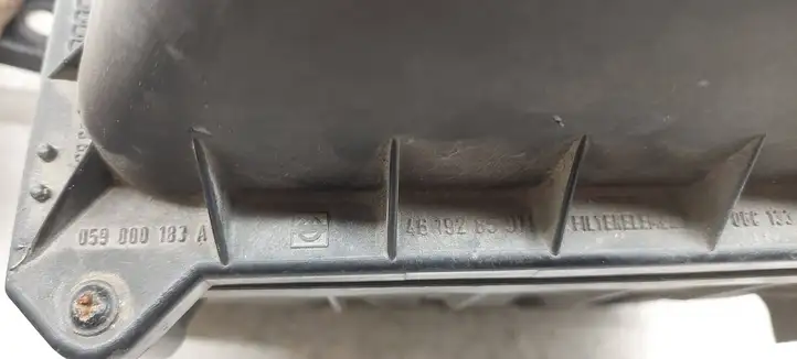 Audi A4 S4 B6 8E 8H (2000 - 2006) 059000183A Корпус воздушного фильтра — фото 7
