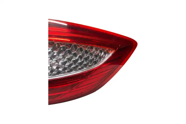 Ford Mondeo MK IV (2007 - 2014) 7S7113404B Задний фонарь в кузове — фото 3