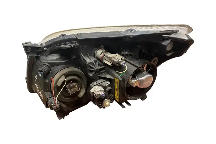 Toyota Avensis T250 (2006 - 2009) 8596724010 Передняя фара — фото 5