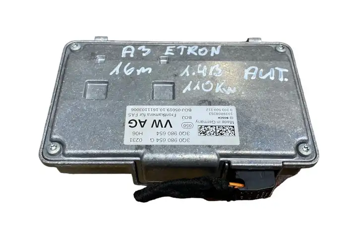 Audi A3/S3 8V (2012 - 2016) 3Q0980654G Камера в лобовом стекле — фото 1