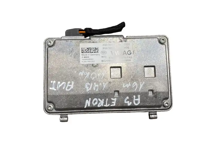 Audi A3/S3 8V (2012 - 2016) 3Q0980654G Камера в лобовом стекле — фото 4