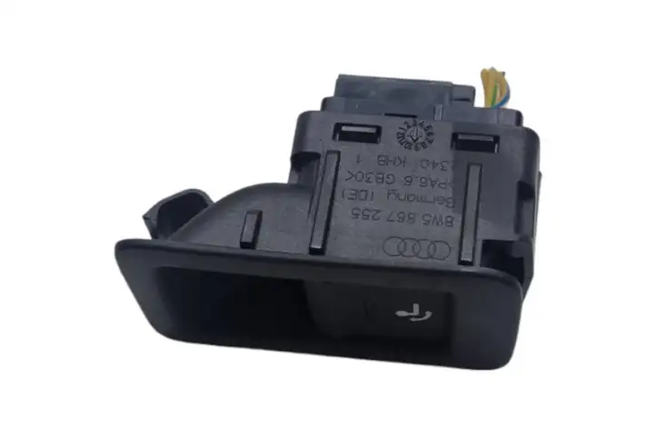 Audi A3/S3 8V (2012 - 2016) 8W5867255 Кнопка фаркопа в багажнике — фото 3