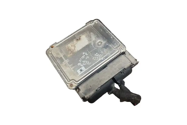 Volkswagen PASSAT B7 (2011 - 2014) 03L907309N Блок управления двигателем (ЭБУ) — фото 3