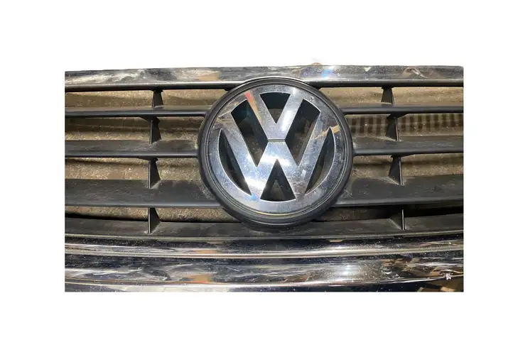 Volkswagen Touran I (2003 - 2010) 1T0853651D Верхняя решетка радиатора — фото 3