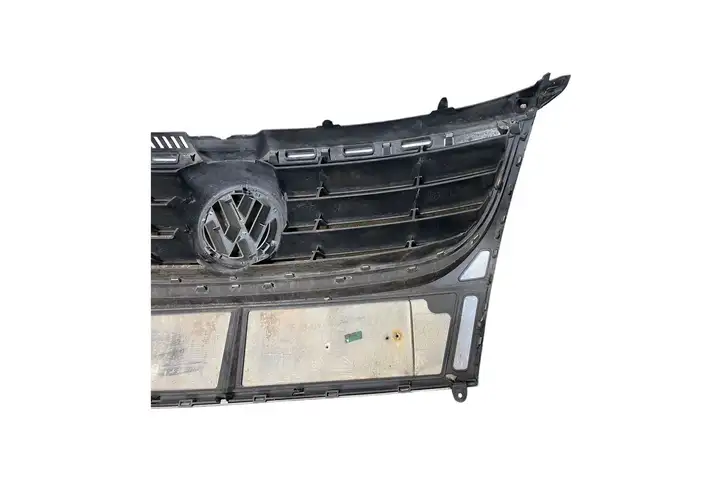Volkswagen Touran I (2003 - 2010) 1T0853651D Верхняя решетка радиатора — фото 7