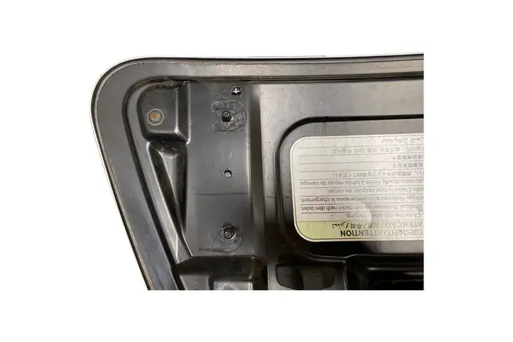 Nissan Leaf I (ZE0) (2010 - 2017) Крышка зарядного разъема — фото 3