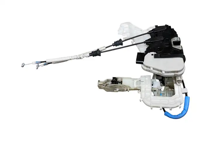 Kia Soul (2014 - 2016) A045777 Замок передней двери — фото 4