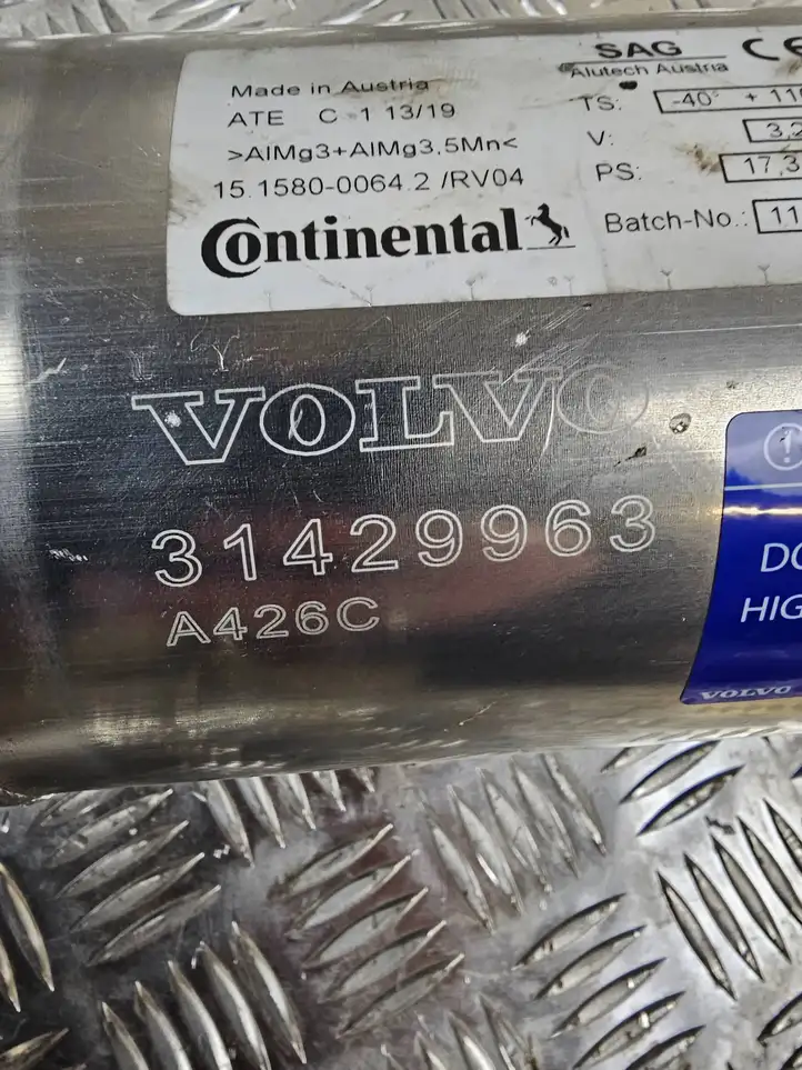 Volvo XC60 (2017 - ) 31429963 Ресивер пневмоподвески — фото 3
