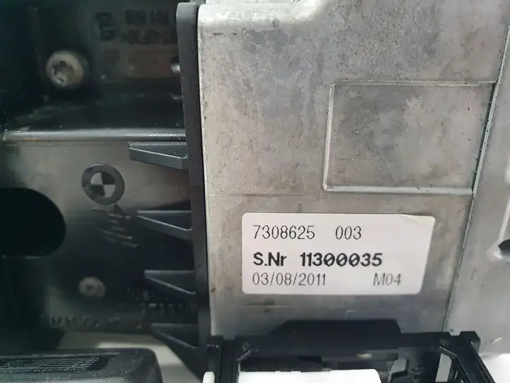 BMW 6 F12 F13 (2010 - 2018) 7308625 Ручка багажника с камерой — фото 7
