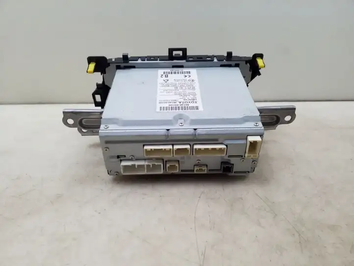 Toyota Yaris (2014 - 2019) 861400D100 Магнитола / мультимедийная система — фото 5