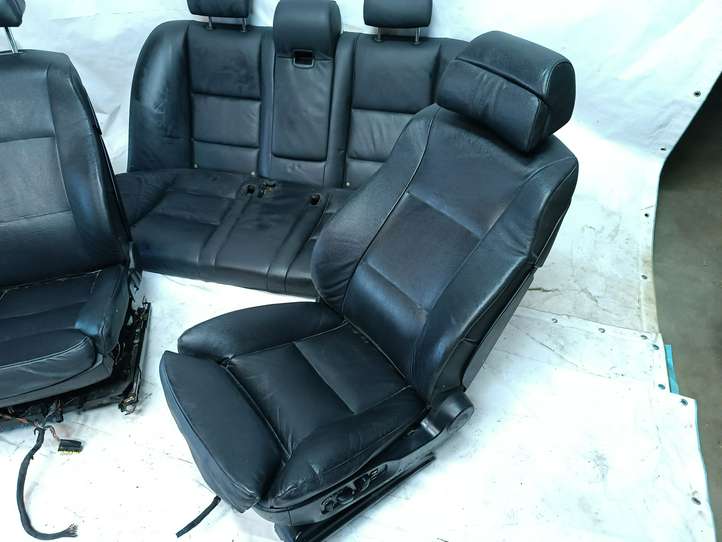 BMW 5 E60 E61 (2004 - 2010)   Комплект отделки дверей