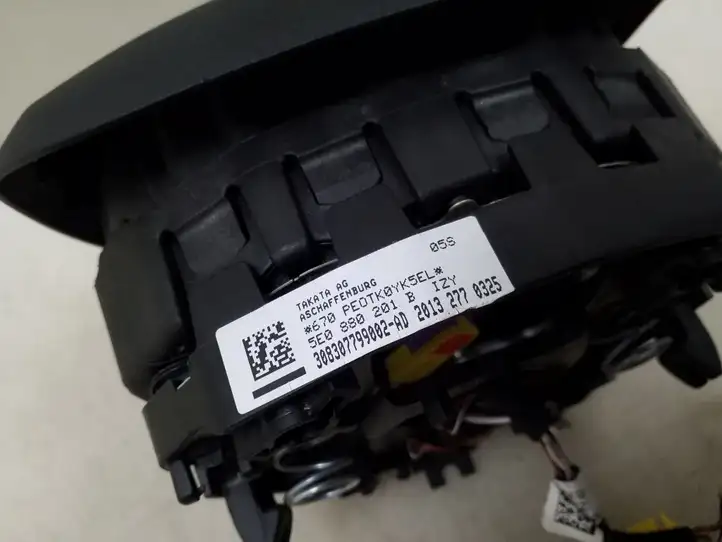 Skoda Octavia Mk3 (5E) (2013 - 2019) 5E0880201B Подушка безопасности руля — фото 3
