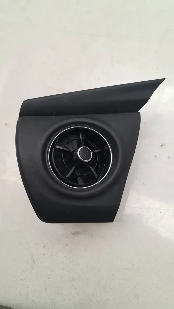 Toyota Auris E180 (2012 - 2018) 5540402200 Боковой воздушный дефлектор — фото 2