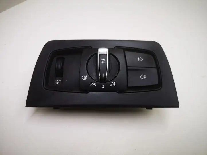 BMW 3 F30 F35 F31 (2012 - 2018) 926530303 Включатель фонарей — фото 1