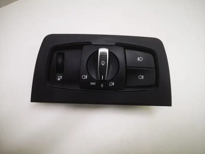 BMW 3 F30 F35 F31 (2012 - 2018) 926530303 Включатель фонарей — фото 2
