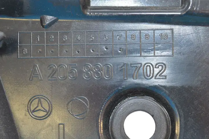 Mercedes-Benz C W205 (2014 - 2021) A2058801702 Кронштейн угловой части бампера — фото 4