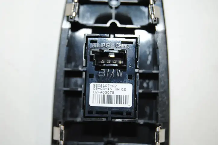 BMW (2013 - 2017) 9208107 Кнопка стеклоподъемников — фото 4