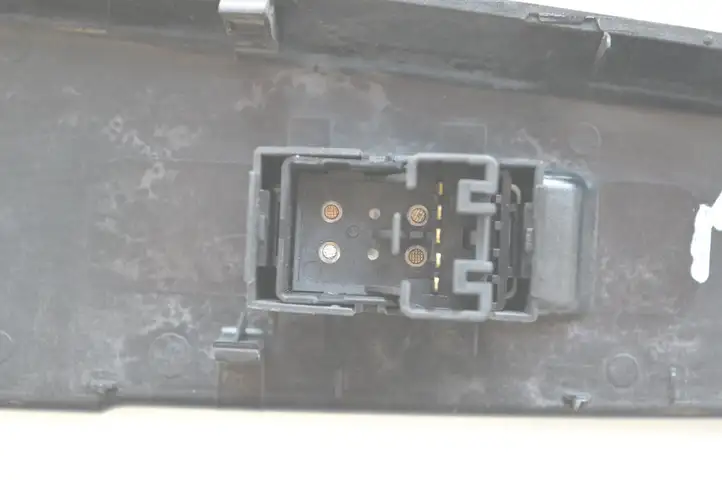 Toyota Hilux (AN10, AN20, AN30) (2011 - 2015) 742320K160 Блок кнопок стеклоподъемников — фото 2