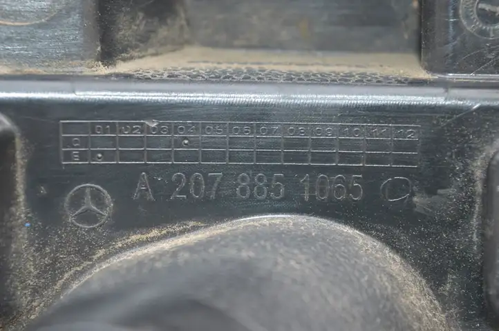 Mercedes-Benz E A207 (2010 - 2017) A2078851065 Кронштейн угловой части бампера — фото 6