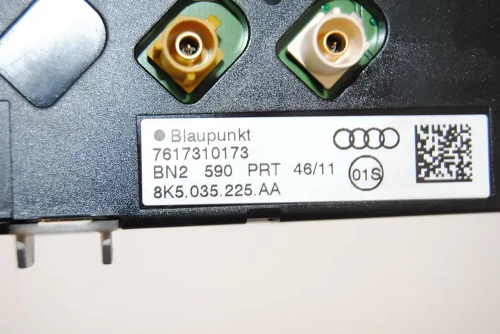 Audi A4 S4 B8 8K (2007 - 2011) 8K5035225 Усилитель антенны — фото 5