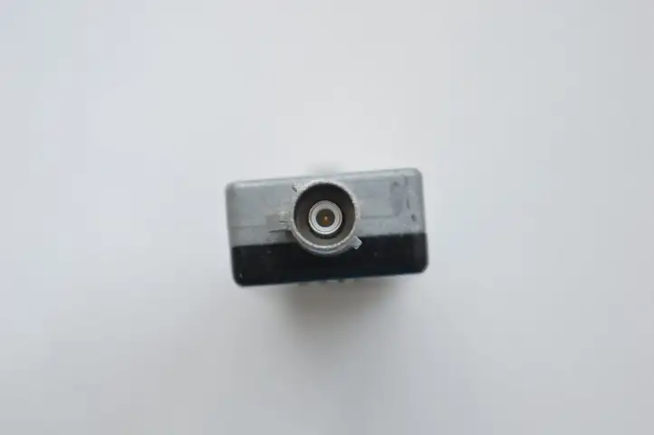 Mercedes-Benz E A207 (2010 - 2017) A2079053300 Усилитель антенны — фото 6