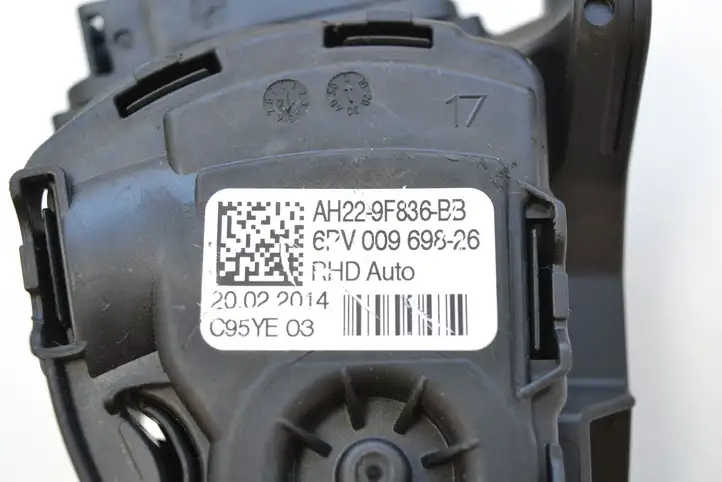 Land Rover Discovery 4 - LR4 (2013 - 2016) AH229F836BB Педаль акселератора — фото 6
